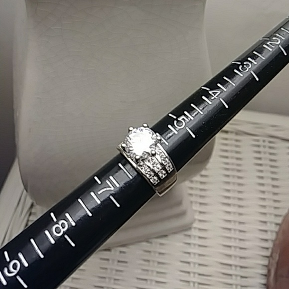 Size 7/ 3.5 CTW sim diamond Holiday party bling - Picture 2 of 8